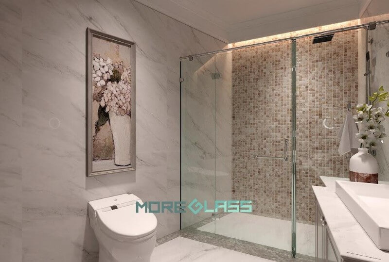Vách tắm kính 180 độ cho phòng tắm nhỏ với nội thất tối giản nhưng cao cấp, hiện đại cho chung cư Vách kính đẹp
